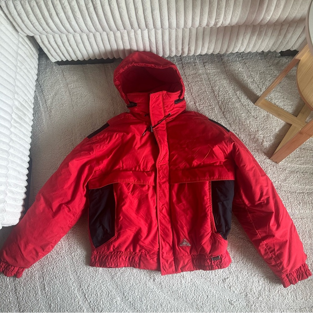 Vintage Mountain Goat Skiwear White Stag Men’s Down Filled Jacket